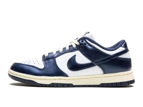 Nike Dunk Low Vintage PRM Navy - Maat 42.5 EU, Kleding | Heren, Schoenen, Ophalen of Verzenden
