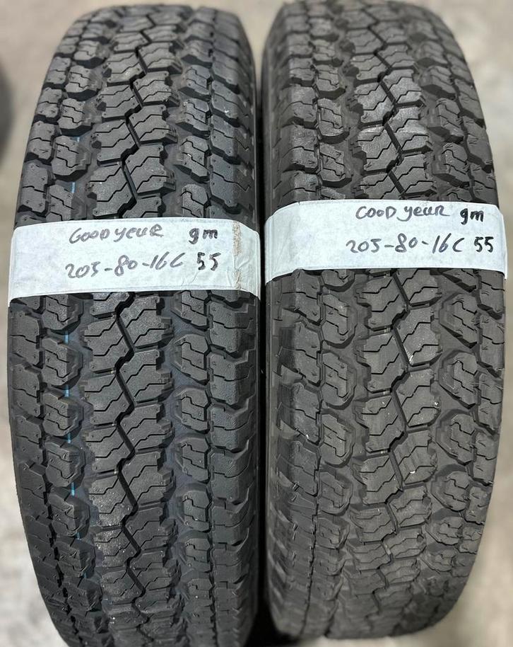 2x205-80-16C Goodyear winter 9m €55 per band 205 80-16 C, Auto-onderdelen, Banden en Velgen, 16 inch, Winterbanden, 205 mm, Bestelwagen