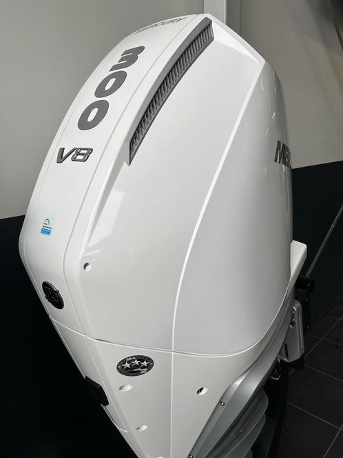 Mercury 300 V8 Verado Cold White uit voorraad leverbaar, Watersport en Boten, Buiten- en Binnenboordmotoren, Buitenboordmotor