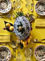 Tafelkleed voor grote tafels, met een elegante gele kleur., Antiek en Kunst, Antiek | Meubels | Tafels