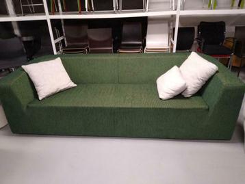 MITAB ZWEEDS DESIGN SALE | Caslon Sofa| Ocazu.nl beschikbaar voor biedingen