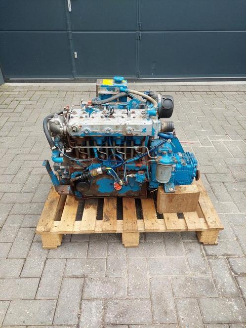 Lister 40pk LPW4 scheepsmotor met keerkoppeling (kielkoeling, Watersport en Boten, Bootonderdelen, Motor en Techniek, Nieuw, Zeilboot of Motorboot