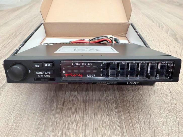 Fury LQ-37 7-band Auto Equalizer Versterker 2x50Watt - Nieuw, Auto diversen, Autoradio's, Verzenden