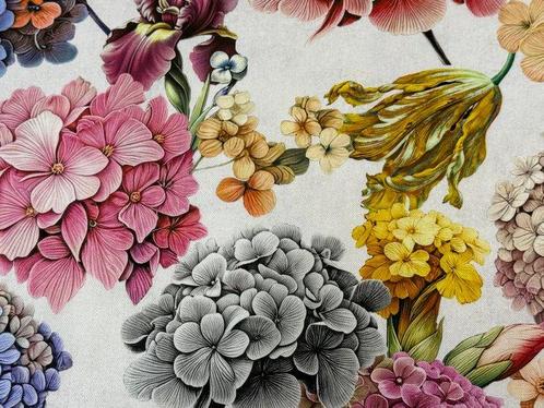 Geheimtuin – Kunstbloemen op Canvas - Meubelstof - 3 m - 2.8, Antiek en Kunst, Antiek | Kleden en Textiel