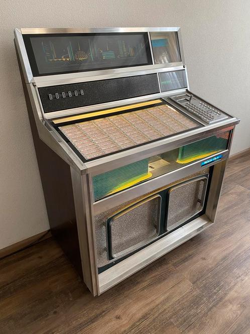 Rock ola ultra, Verzamelen, Automaten | Jukeboxen, 1960 tot 1970, Zo goed als nieuw, Rock Ola, Met singles, Ophalen of Verzenden