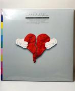 Kaws (1974) - 808s & Heartbreak, Antiek en Kunst, Kunst | Designobjecten