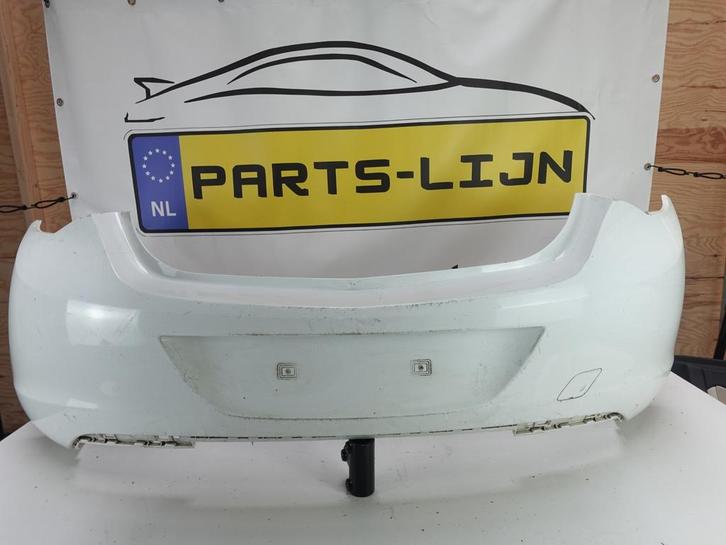 Gebruikte Achterbumper voor Opel Astra J 2009-2012 / 3325502, Auto-onderdelen, Overige Auto-onderdelen, Ophalen of Verzenden