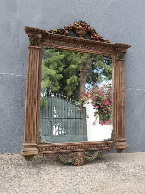 Spiegel- Bloempotspiegel met zuilen - houten pasta, Antiek en Kunst, Curiosa en Brocante