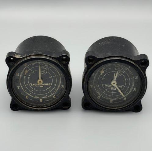 Twee vintage Hobbs motortellers voor motoruren, 24V –, Antiek en Kunst, Antiek | Wandborden en Tegels