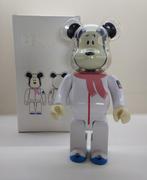 MEDICOM TOY x SNOOPY - ASTRONAUT SNOOPY 400 BEARBRICK, Antiek en Kunst, Kunst | Designobjecten