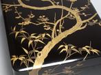 Plum, Bamboo, and Crane Maki-e (Kodaiji Style) Document Box, Antiek en Kunst