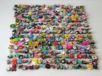 Themacollectie - Kleurrijke schoenbedels collectie (300), Antiek en Kunst, Antiek | Speelgoed