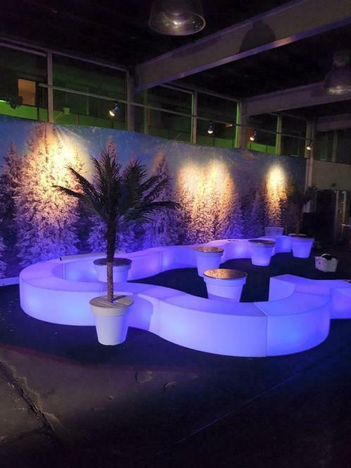 Led loungebanken huren Led bar verhuur Led inrichting ACTIES, Hobby en Vrije tijd, Feestartikelen | Verhuur, Nieuw, Ophalen