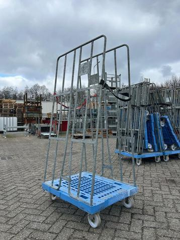 rolcontainer, rolcontainers, containers, partij, rol beschikbaar voor biedingen