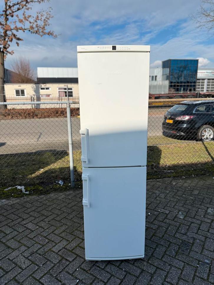 Prachtige Liebherr No-Frost Koelvriescombinatie A++, Witgoed en Apparatuur, Koelkasten en IJskasten, 200 liter of meer, Energieklasse A of zuiniger