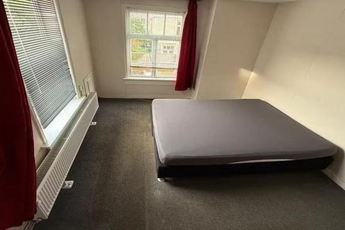 Kamer Jozef Israëlsstraat in Groningen, Huizen en Kamers, Kamers te huur, 20 tot 35 m², Groningen