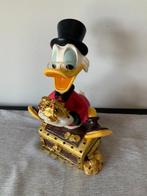 Disney - Uncle Scrooge sitting on a Treasure Box, Verzamelen, Disney, Nieuw