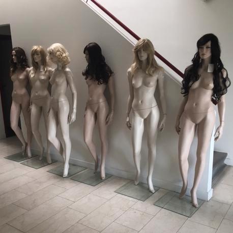 Gebruikte Adel Rootstein dames mannequins, Zakelijke goederen, Kantoor en Winkelinrichting | Winkel en Inventaris
