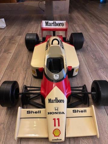 1:4 - Model raceauto - McLaren MP4/4 - Betreft een beschikbaar voor biedingen