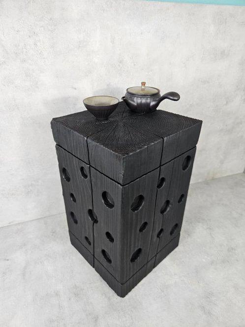Dean Marino - Bijzettafel - Kurai - cedro del Libano, Antiek en Kunst, Kunst | Designobjecten