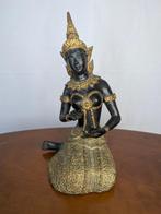 4 Tempelmusiker/Tänzer, Bronze aus Thailand - Beeld -
