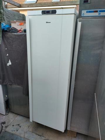 GRAM koelkast m60  k400le, werkt als nieuw beschikbaar voor biedingen