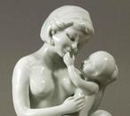 Werner & Apel - sculptuur, Nude lady with child - Mother and, Antiek en Kunst