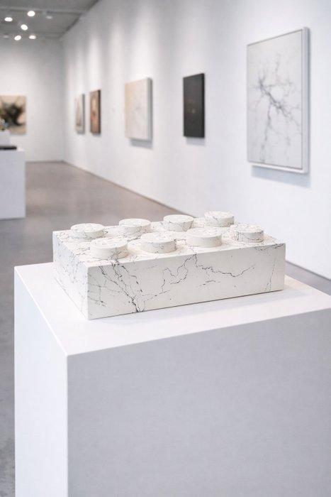 Santicri (1992) - Legold XL (white and black marble), Antiek en Kunst, Kunst | Designobjecten