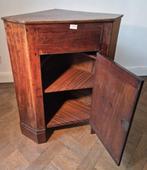 Hoekkast - Hout - Een vintage hoekkast, Antiek en Kunst
