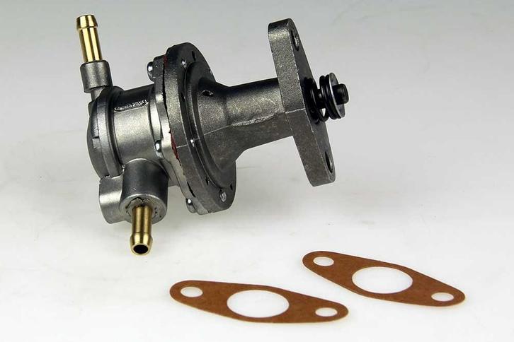 Benzinepomp mechanisch SAAB, Auto-onderdelen, Motor en Toebehoren, Ophalen of Verzenden