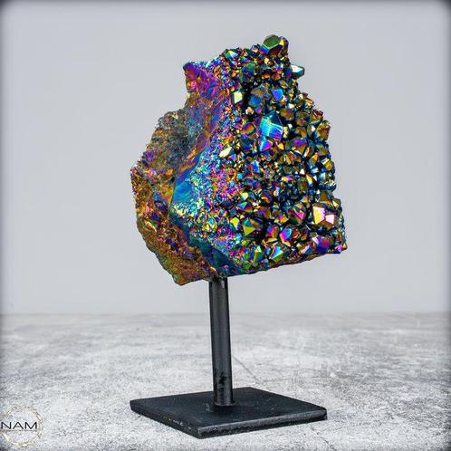 Zeer zeldzame regenboogaura-amethist - kwarts op stand-, Verzamelen, Mineralen en Fossielen