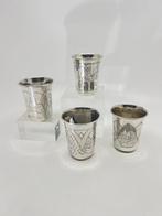 Beker (4) - goblets - .875 (84 Zolotniki) zilver, Antiek en Kunst