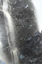 Janina Green (1944), Mackenzie Falls