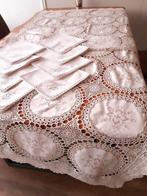 fijn haakwerk en handborduurwerk - Tafelkleed (9) - 110 cm -