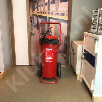 Tweedehands poeder bluswagen 50 kg beschikbaar voor biedingen