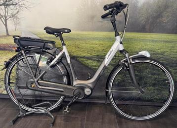Gazelle C8 • Elektrische Damesfiets met Middenmotor • Bosch beschikbaar voor biedingen