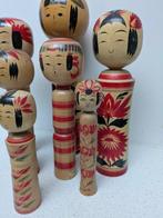 Een prachtige verzameling vintage Kokeshi in verschillende, Antiek en Kunst