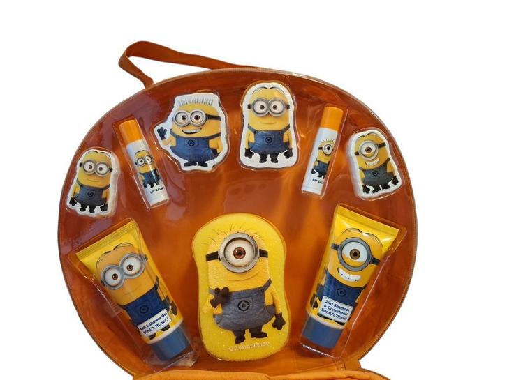 Corsair Giftset Minions Large Toiletry Bag Gevuld, Sieraden, Tassen en Uiterlijk, Uiterlijk | Lichaamsverzorging, Nieuw, Verzenden