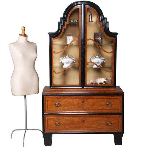 Art Deco Vitrine noten met wortelnoten en zwart gepolitoerde, Antiek en Kunst, Antiek | Meubels | Tafels, Ophalen of Verzenden