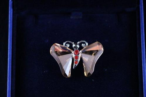 Figuur - Swarovski - Broche Vlinder Zilver Shade (Boxed +, Antiek en Kunst, Curiosa en Brocante