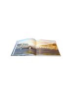 2016 BENTLEY BENTAYGA HARDCOVER BROCHURE ENGELS, Nieuw, Author