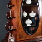 262 cm hoge Reusachtige Willem III vitrine in wortelnoten m, Antiek en Kunst, Ophalen of Verzenden