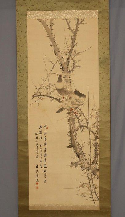 Duiven en pruimenbloesems - Met signatuur Shsho , 1914 -, Antiek en Kunst, Antiek | Overige Antiek