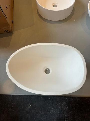 Witte waskom 58x38 cm – eivormig design, 15 cm hoog beschikbaar voor biedingen