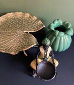 G&C Interiors - Vaas (3) - Brons, Metaal, Porselein - Engels