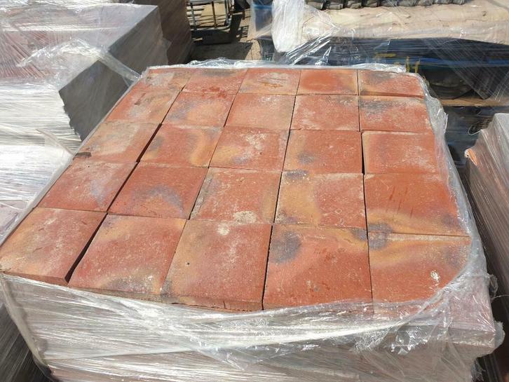 Retro nieuwe rode Plavuizen / Estrikken 20x20x 2 / 3 /4 cm, Doe-het-zelf en Verbouw, Tegels, 20 tot 40 cm, 20 tot 40 cm, 10 m² of meer