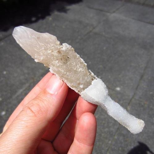 Diverse Calciet speerpunt kristallen met UV met drusy kwarts, Verzamelen, Mineralen en Fossielen, Mineraal, Verzenden