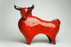 Urszula Despet - sculptuur, Large Red Bull - 21 cm -, Antiek en Kunst, Antiek | Glas en Kristal