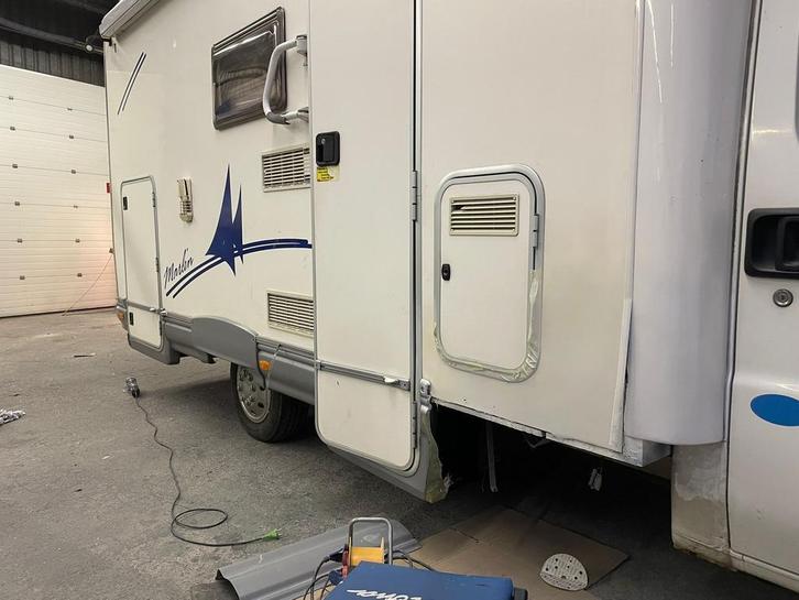 Polyester reparatie camper! Schade onzichtbaar hersteld, Diensten en Vakmensen, Reparatie en Onderhoud | Caravans en Campers, Carrosserie