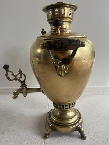 Samovar - Messing - Russisch messing samovar beschikbaar voor biedingen